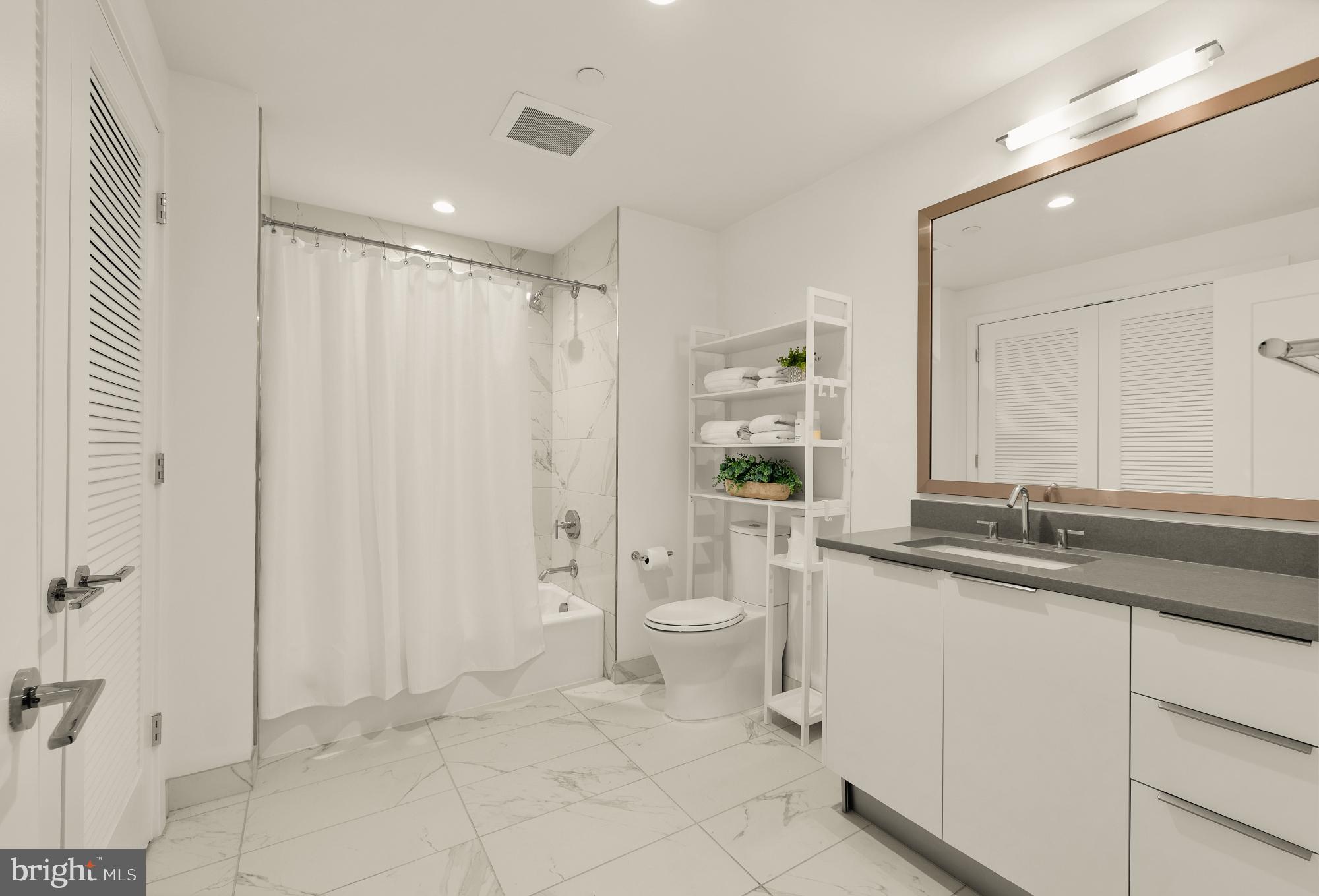 45 Sutton Square Southwest, Unit 906 Washington, DC 20024 - Photo 24 of 40