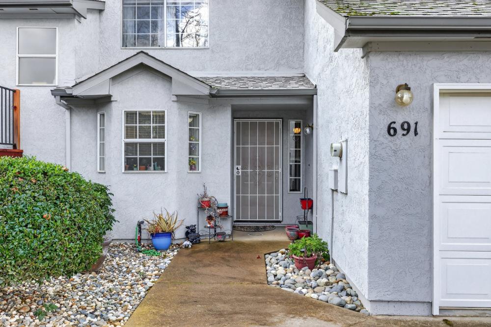 691 David Circle Placerville, CA 95667 - Photo 6 of 44