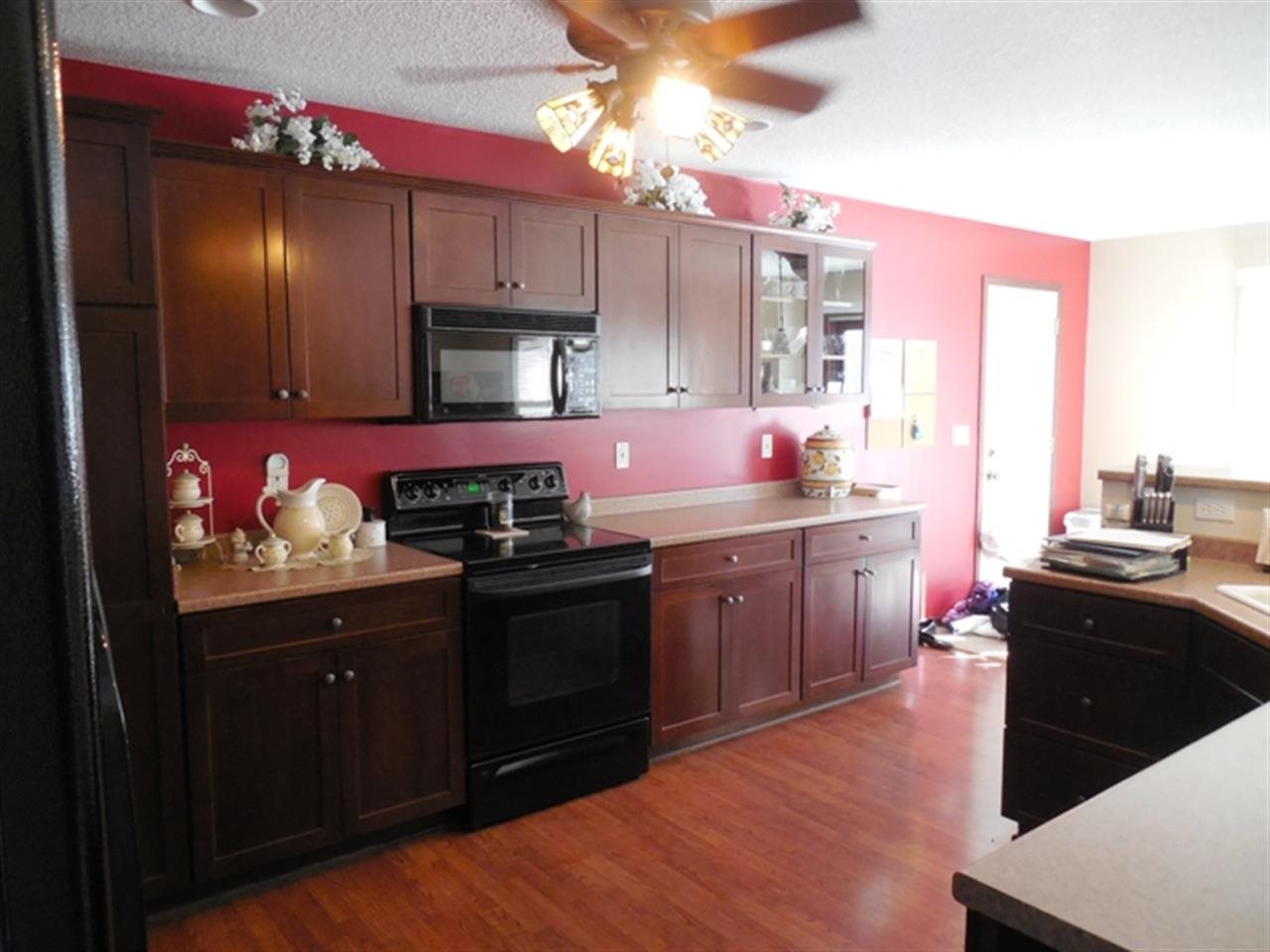 2067 Plum Tree Road Bettendorf, IA 52722 - Photo 7 of 13 Gallery Image 7