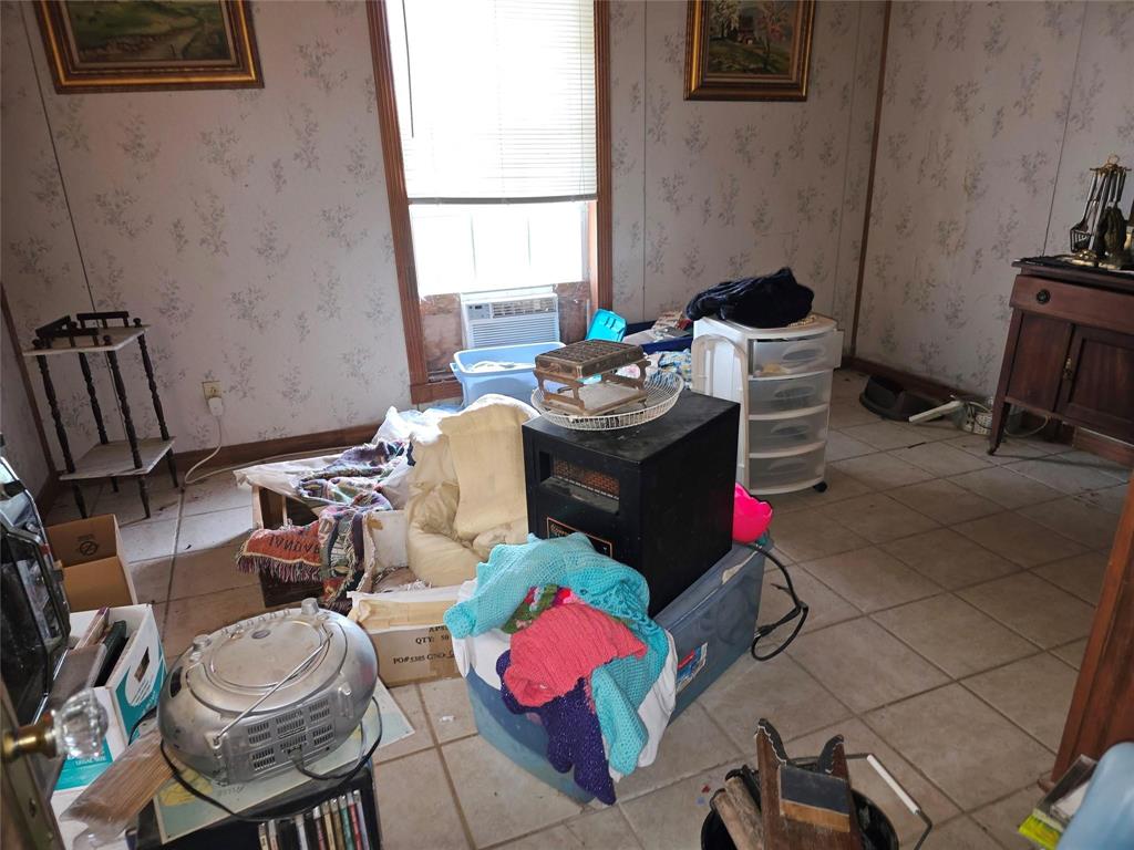 1917 County Road 1144 Point, TX 75472 - Photo 7 of 19