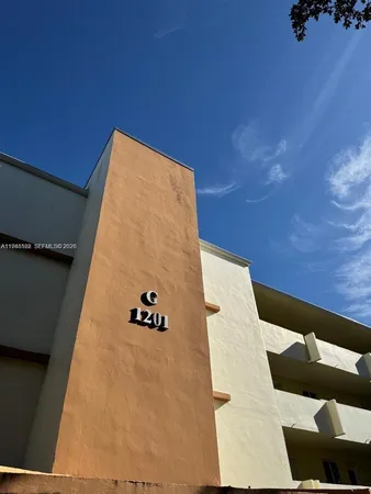 $184,900 | 1201 Northeast 191st Street, Unit G313, Miami, FL 33179