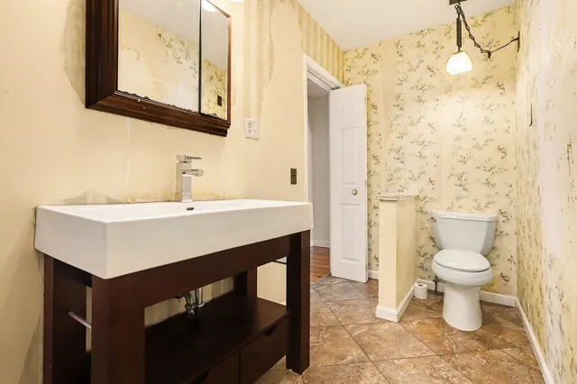 $199,000 | 279 Marshall Street, Coldwater, MI 49036