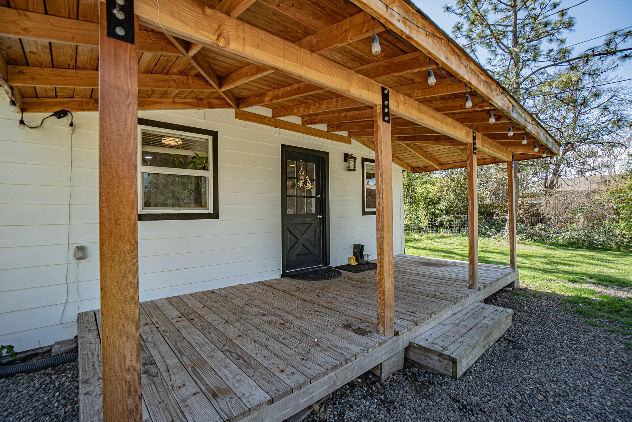 549 Wilson Road Central Point, OR 97502 - Photo 18 of 35 DSC00243-HDR