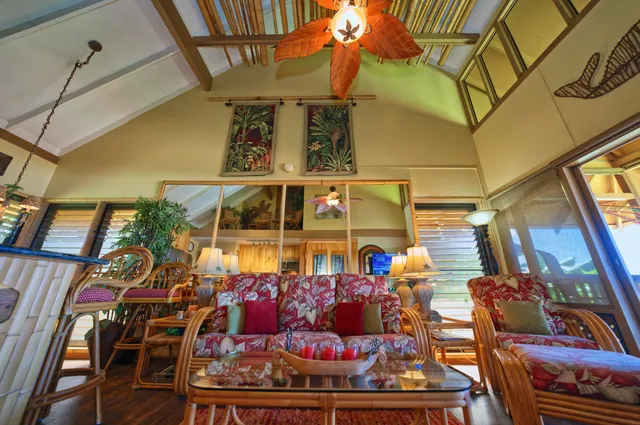 a view of an outdoor space