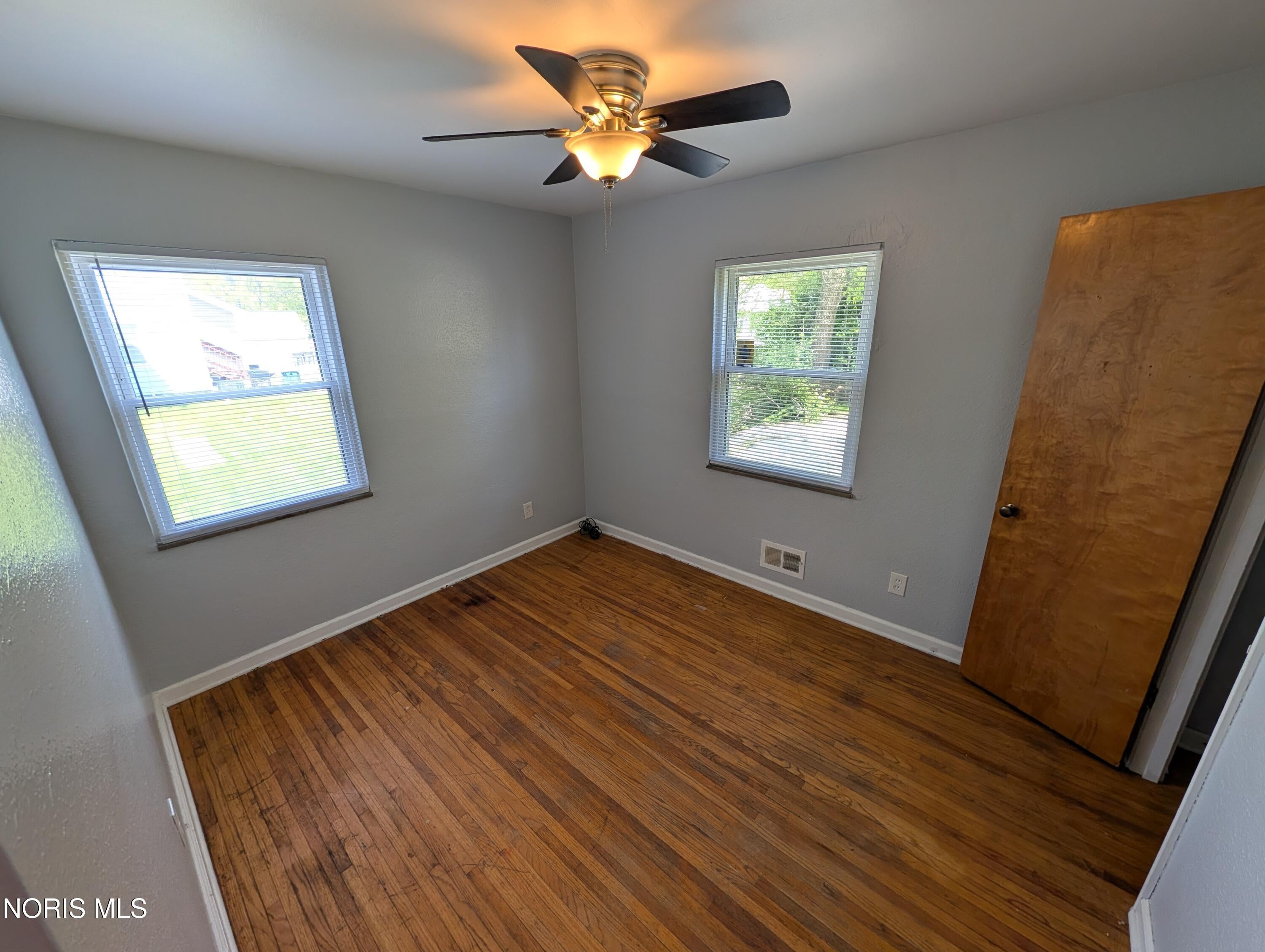 1706 Perth Street Toledo, OH 43607 - Photo 12 of 26 PXL_20260514_185633657