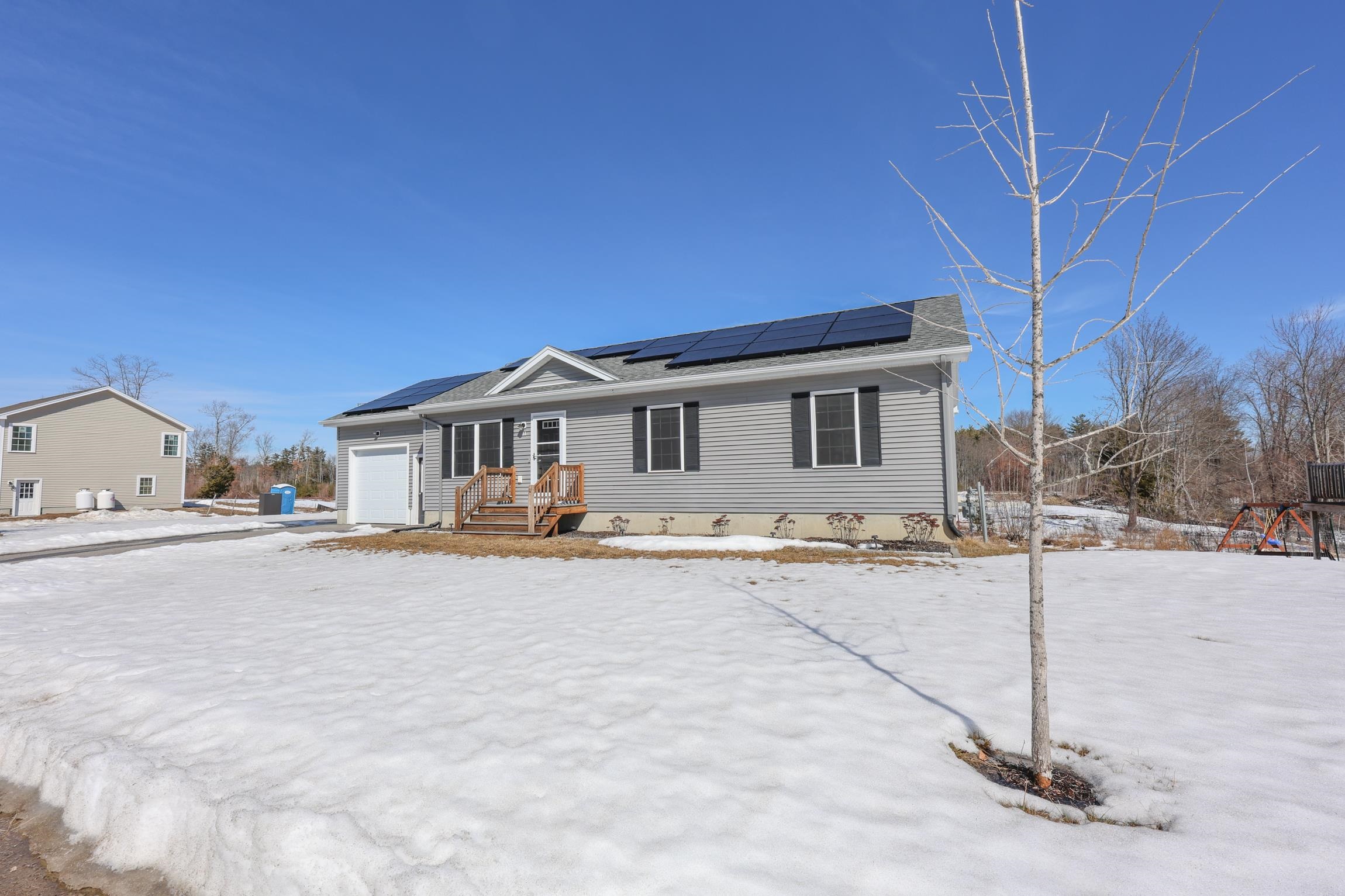 11 Carole Court Rochester, NH 03868 - Photo 3 of 40