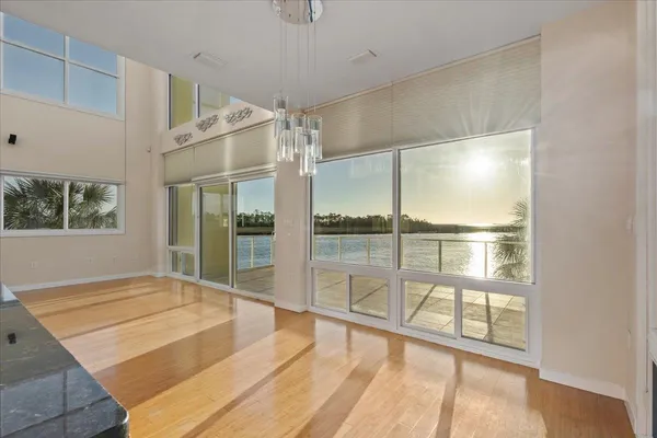 $2,300,000 | 121 Main Street, Steinhatchee, FL 32359