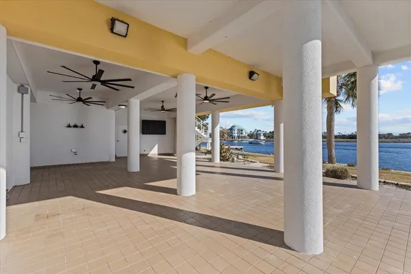 $2,300,000 | 121 Main Street, Steinhatchee, FL 32359