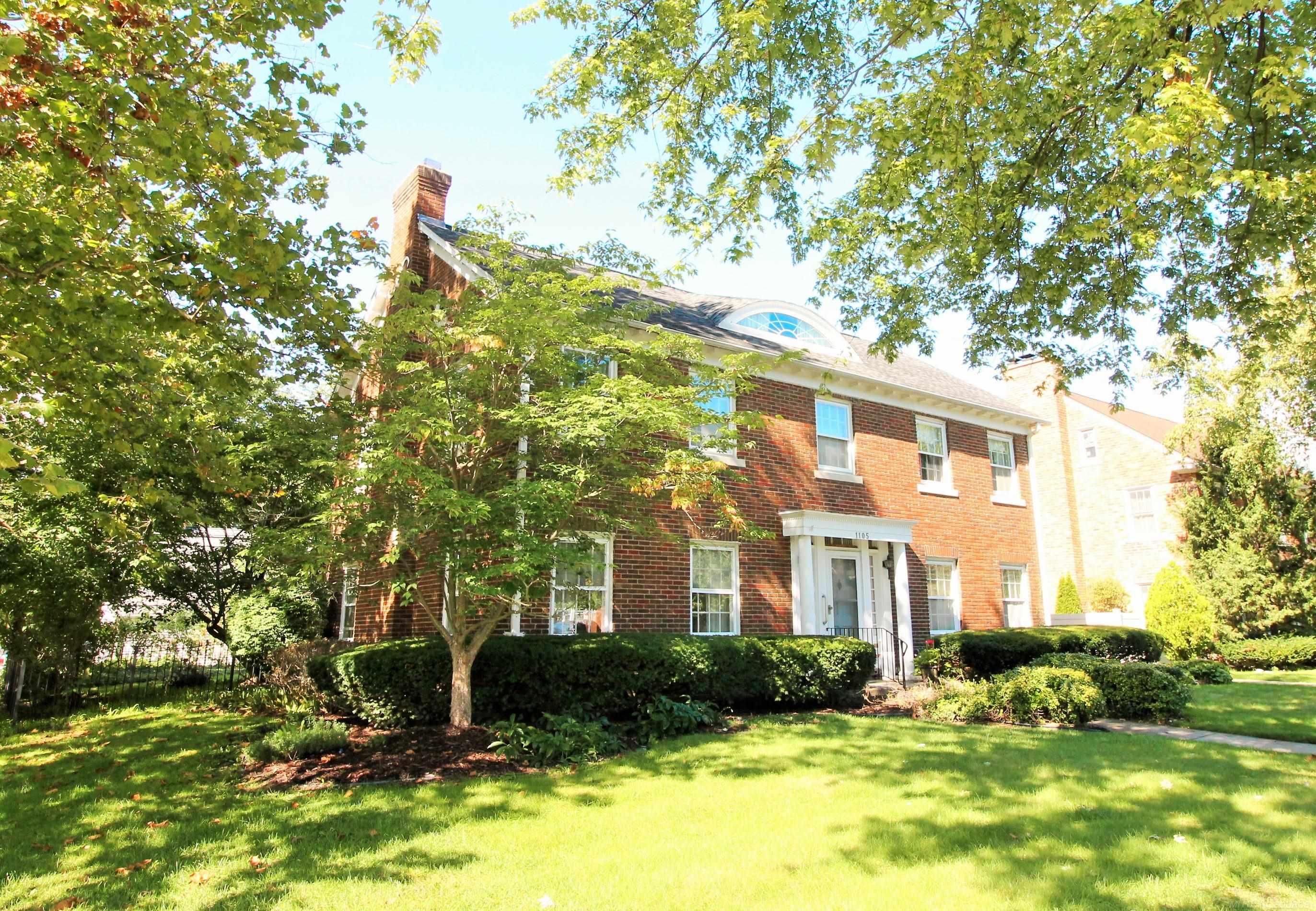 1105 Harvard Road Grosse Pointe, MI 48230 - Photo 3 of 73 50122904-2.JPG