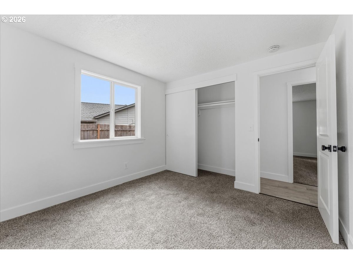 8970 Southwest Reiling Street Portland, OR 97224 - Photo 15 of 30