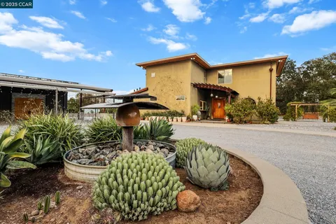 $2,900,000 | Tehama County, Cottonwood, CA 96022