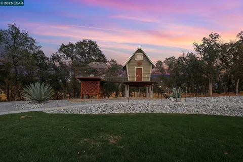$2,900,000 | Tehama County, Cottonwood, CA 96022