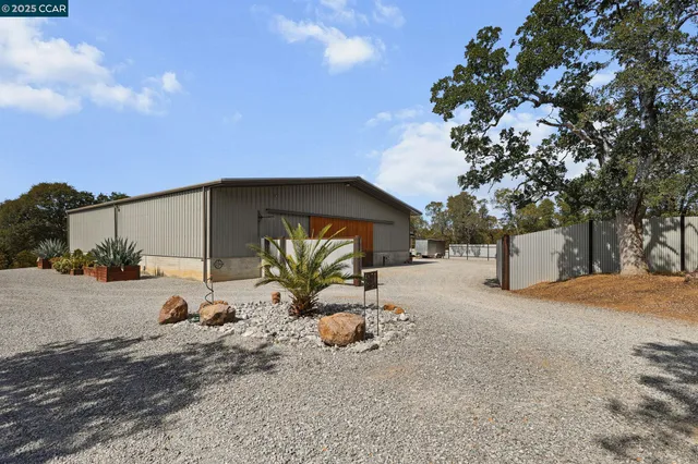 $2,900,000 | Tehama County, Cottonwood, CA 96022