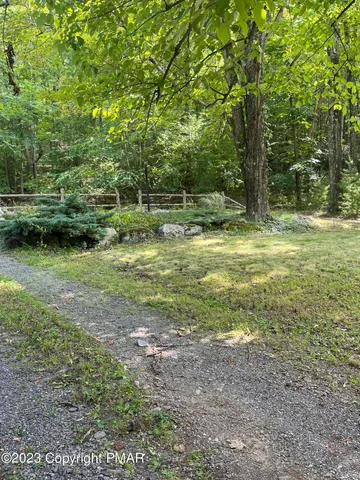 $1,900 | 120 Wooddale Road, East Stroudsburg, PA 18301