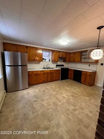 $1,900 | 120 Wooddale Road, East Stroudsburg, PA 18301