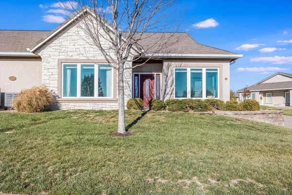 $275,000 | 1401 North Hamilton Drive, Derby, KS 67037