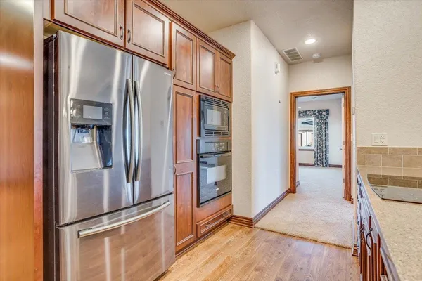 $275,000 | 1401 North Hamilton Drive, Derby, KS 67037