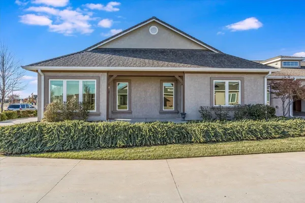 $275,000 | 1401 North Hamilton Drive, Derby, KS 67037