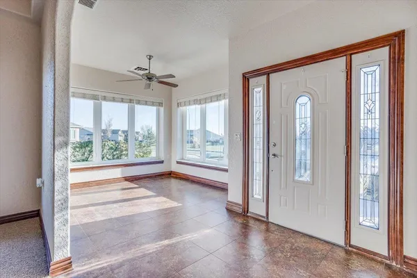 $275,000 | 1401 North Hamilton Drive, Derby, KS 67037