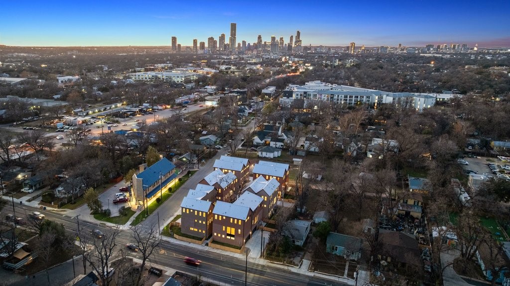 3530 Gonzales Street, Unit B Austin, TX 78702 - Photo 8 of 9