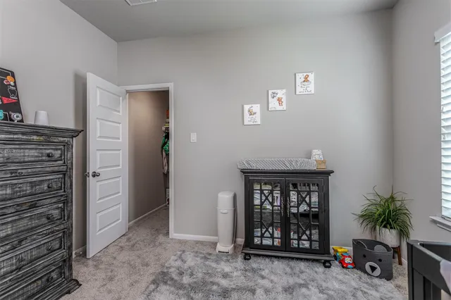 a view of entryway with a window