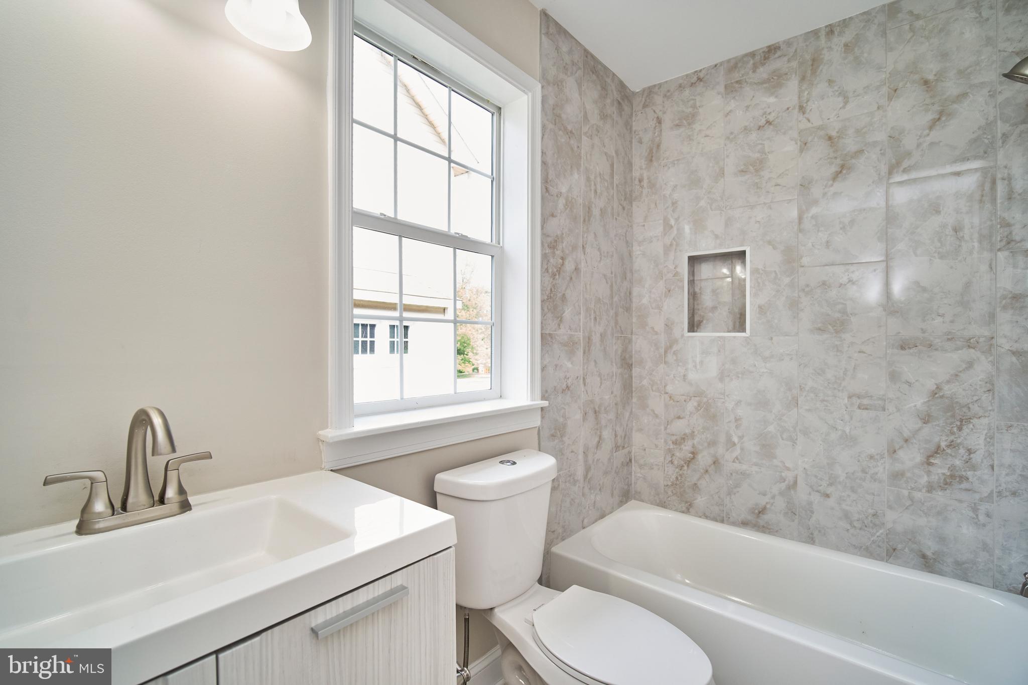4006 Alto Road Baltimore, MD 21216 - Photo 15 of 31