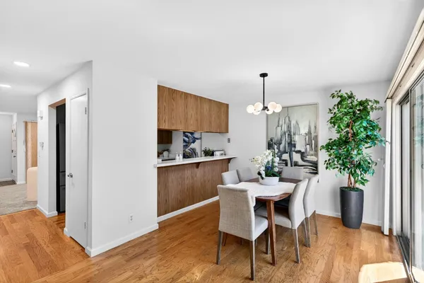 $958,000 | 125 Connemara Way, Unit 130, Sunnyvale, CA 94087