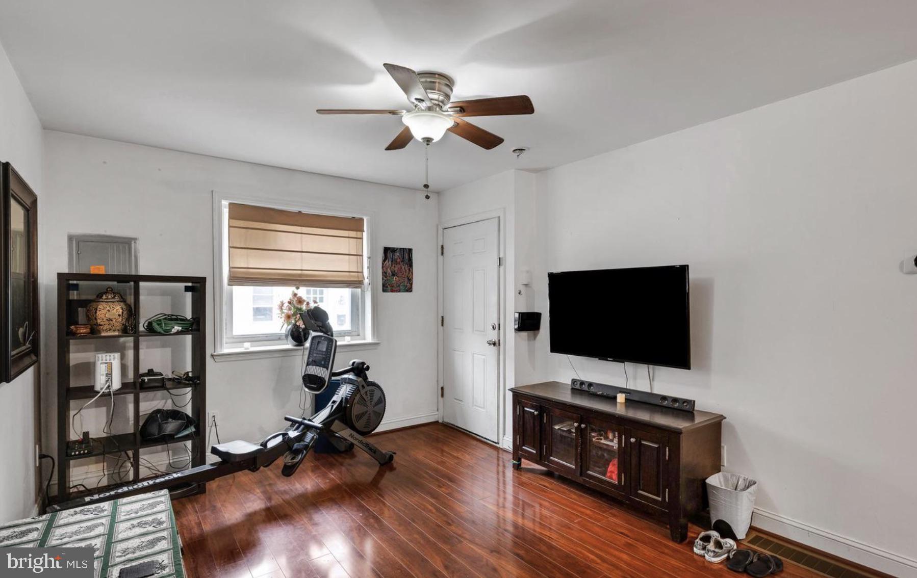 406 Pierce Street, Unit 1 Philadelphia, PA 19148 - Photo 3 of 15