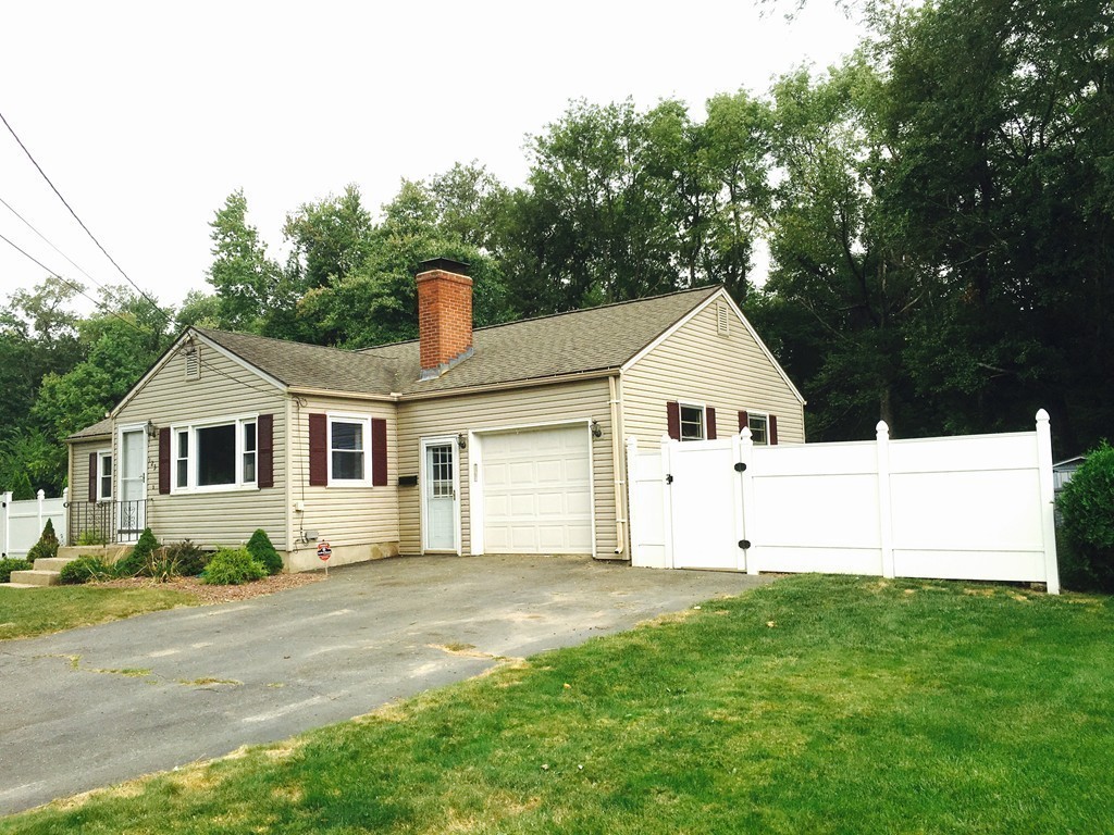 123 Meadowbrook Road Agawam, MA 01001 - Photo 1 of 26 Gallery Image 1