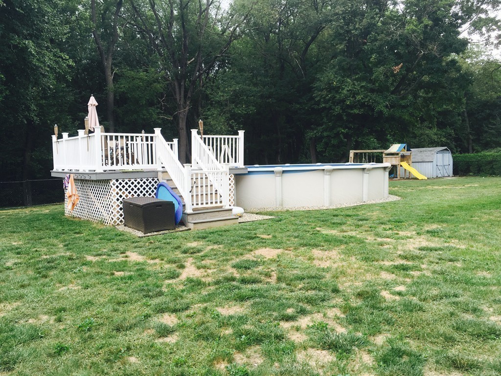 123 Meadowbrook Road Agawam, MA 01001 - Photo 21 of 26 Gallery Image 21