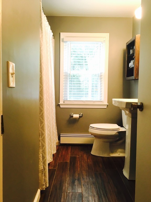 123 Meadowbrook Road Agawam, MA 01001 - Photo 9 of 26 Gallery Image 9