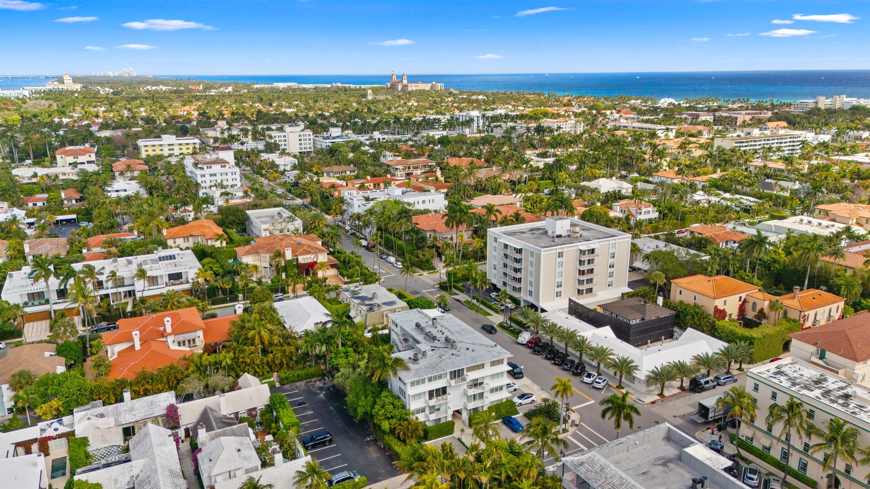 401 Peruvian Avenue, Unit 2010 Palm Beach, FL 33480 - Photo 17 of 20 Aerial