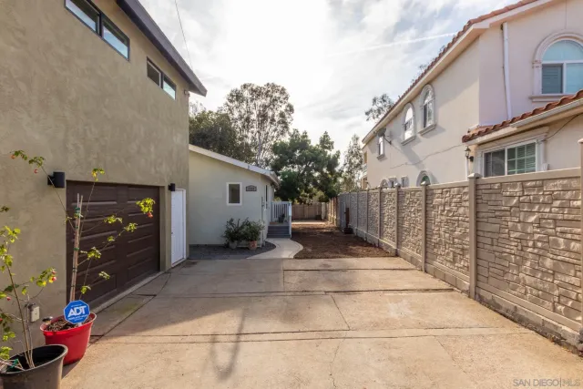 a view of a book shelf