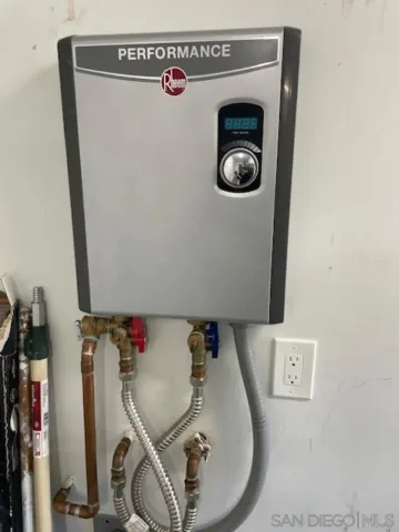 $1,349,000 | 1718-1720 Westinghouse Street, San Diego, CA 92111