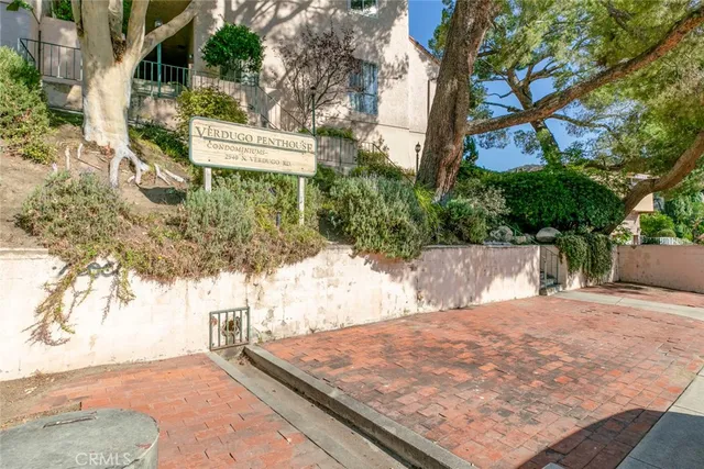 $675,000 | 2940 North Verdugo Road, Unit 305, Glendale, CA 91208