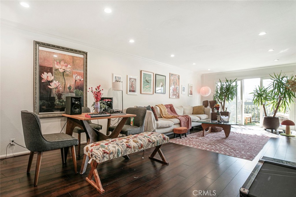 2940 North Verdugo Road, Unit 305 Glendale, CA 91208 - Photo 12 of 30