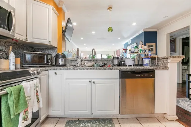 $675,000 | 2940 North Verdugo Road, Unit 305, Glendale, CA 91208