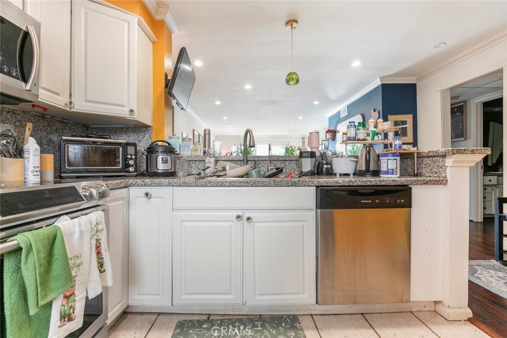 2940 North Verdugo Road, Unit 305 Glendale, CA 91208 - Photo 16 of 30