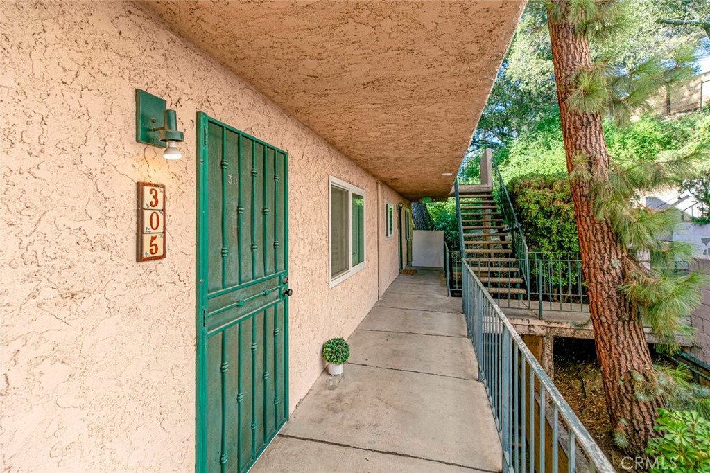 2940 North Verdugo Road, Unit 305 Glendale, CA 91208 - Photo 4 of 30