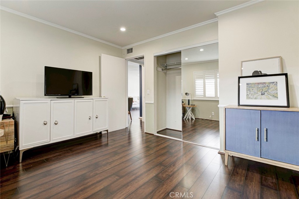 2940 North Verdugo Road, Unit 305 Glendale, CA 91208 - Photo 6 of 26 a view of a livingroom with wooden floor