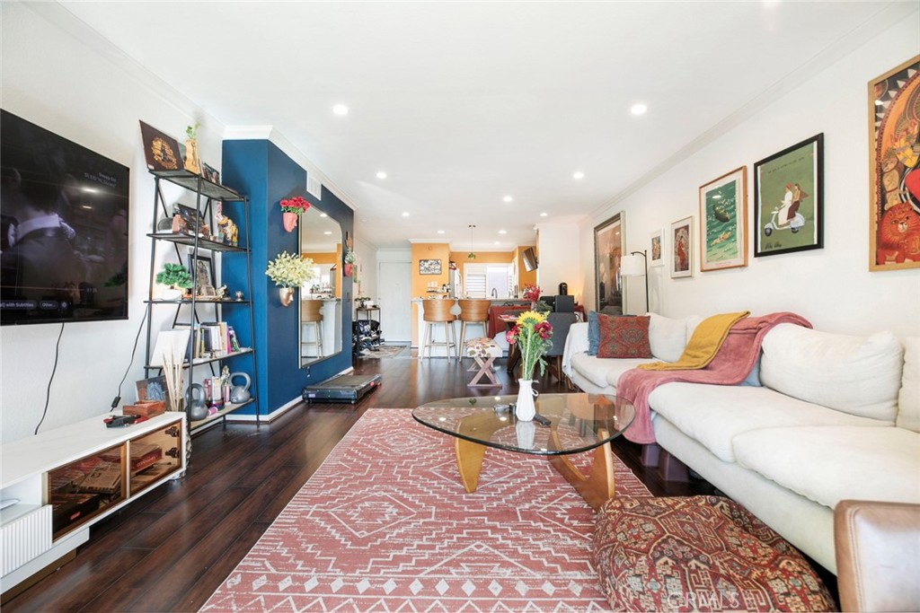 2940 North Verdugo Road, Unit 305 Glendale, CA 91208 - Photo 10 of 30