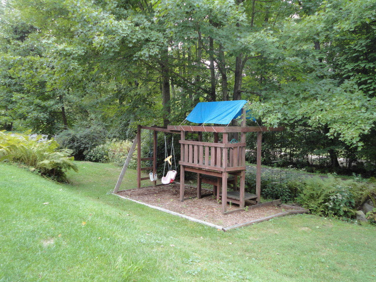 26 South Mountain Road Pittsfield, MA 01201 - Photo 5 of 15 side yard