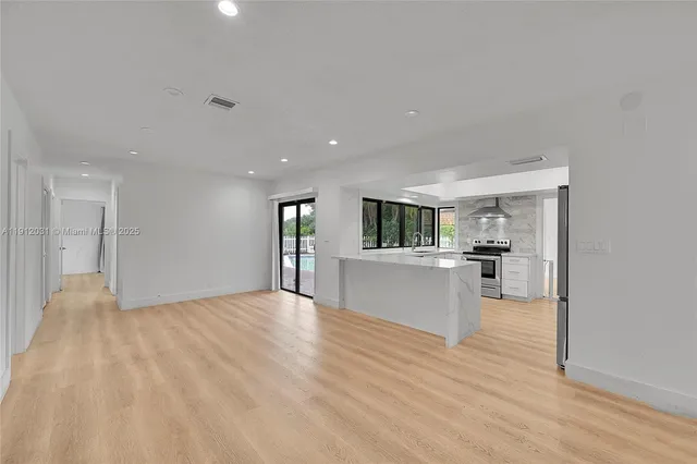 a house view with a outdoor space