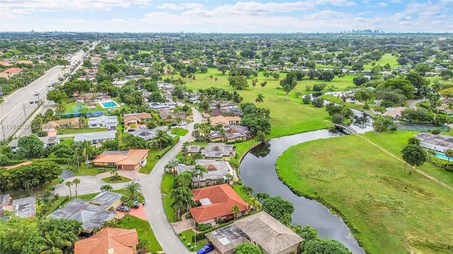 $750,000 | 6206 White Oak Lane, Tamarac, FL 33319