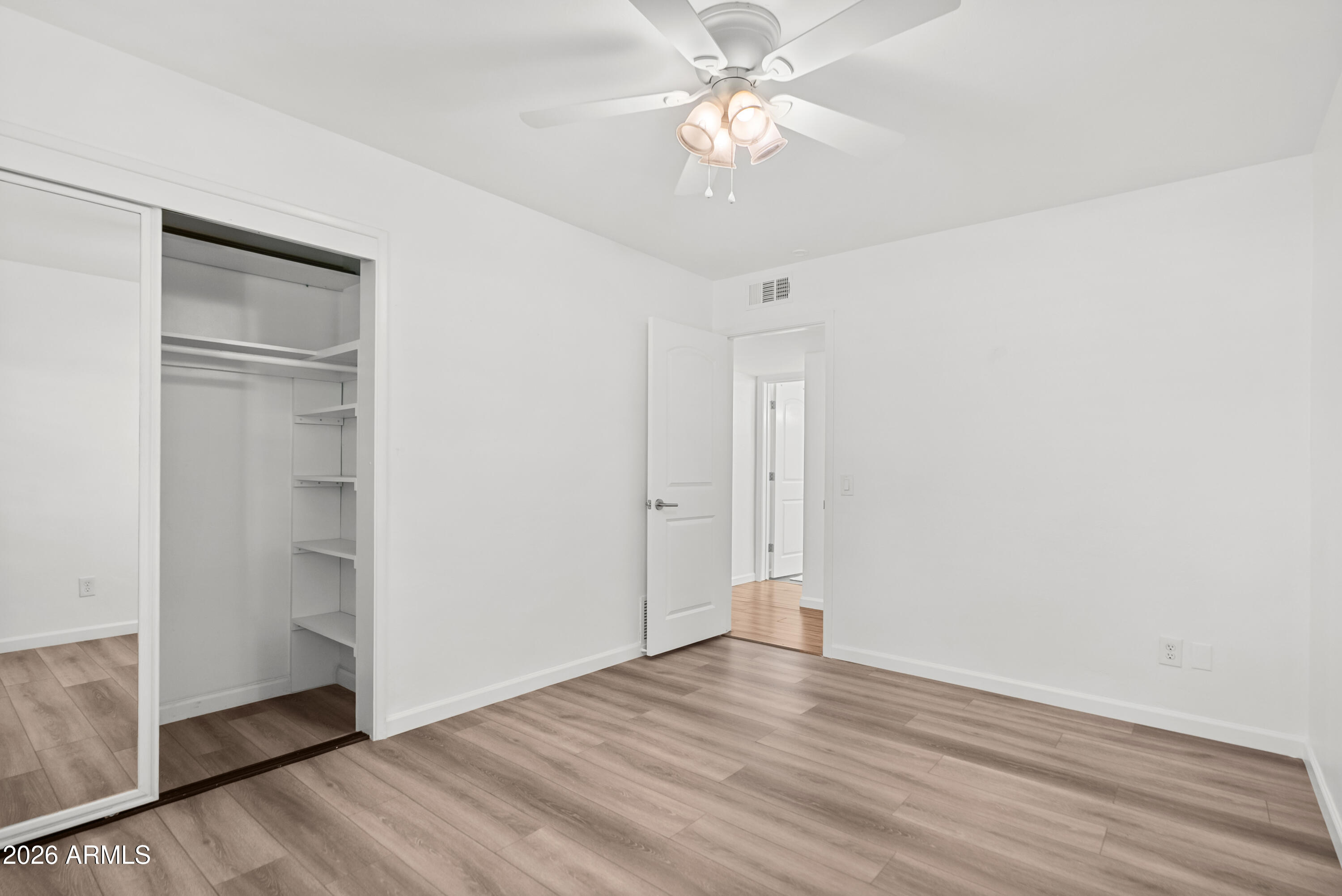4724 North 36th Street Phoenix, AZ 85018 - Photo 32 of 34 15-DSC07227