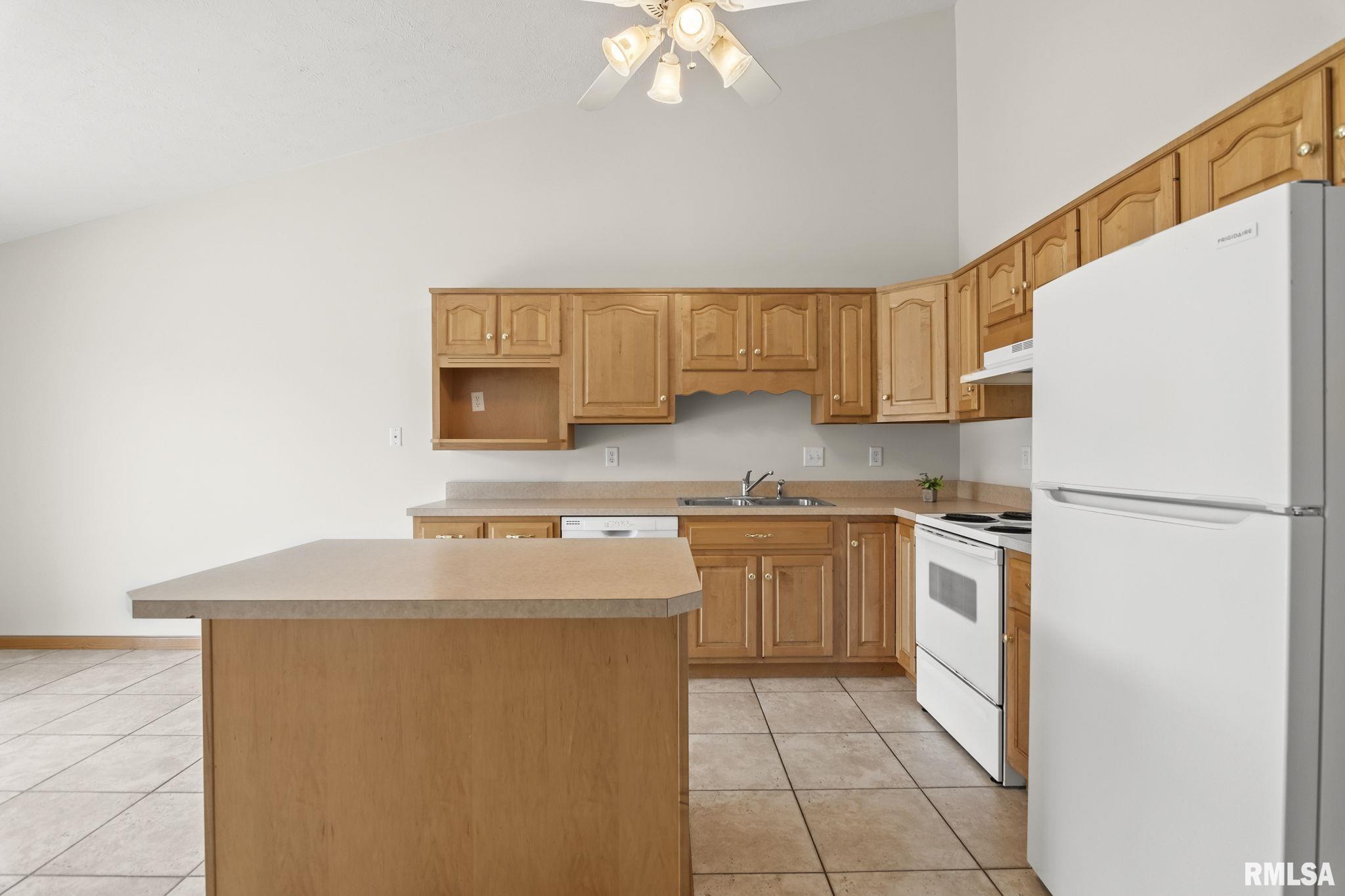 3904 Lear Drive Springfield, IL 62711 - Photo 8 of 25