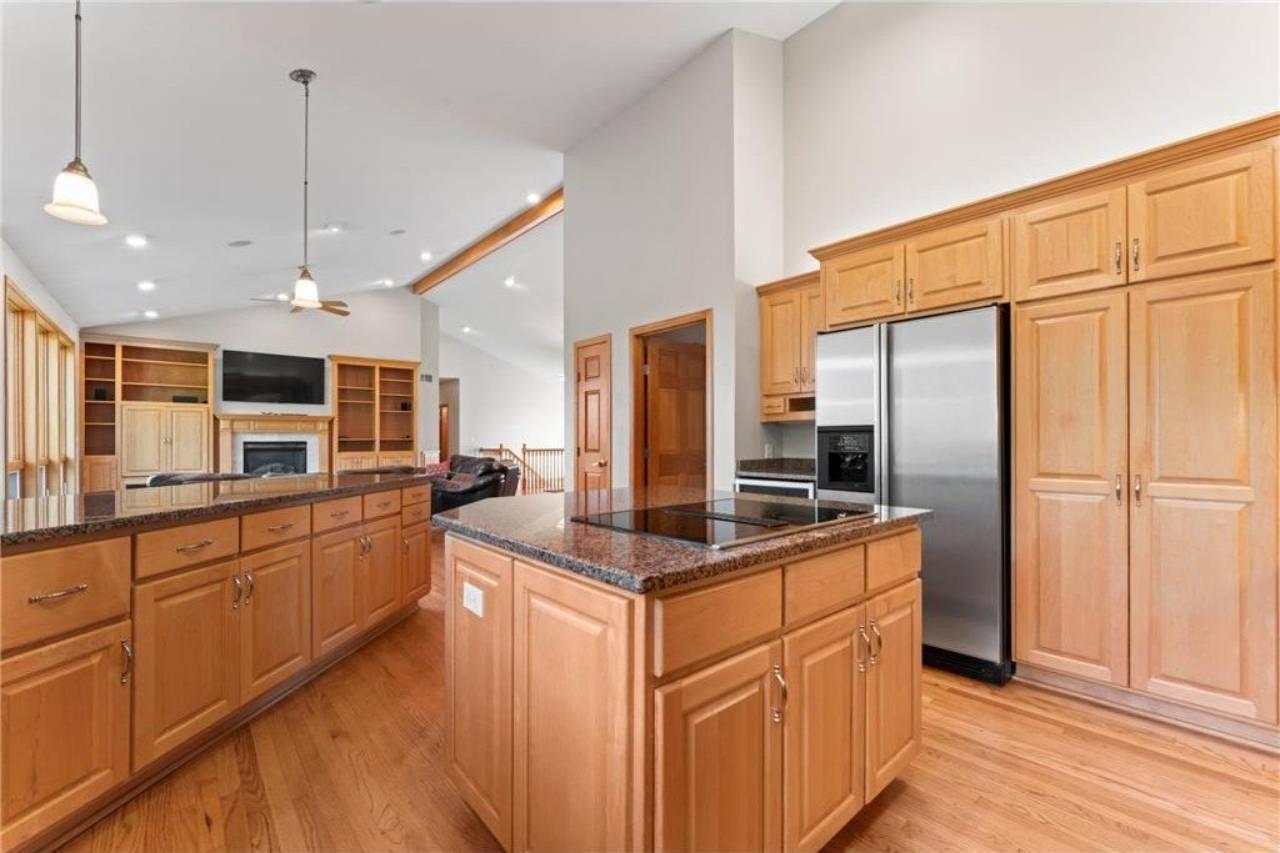 1057 Ridge Crest Lane Northwest Rochester, MN 55901 - Photo 5 of 103