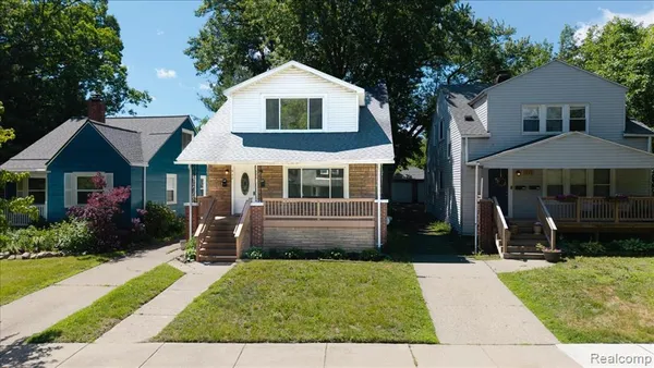 $359,000 | 967 Alberta Street, Ferndale, MI 48220