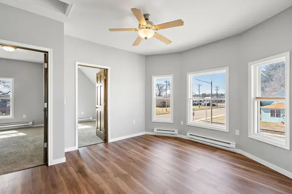$225,000 | 140 Davis Street South, Cambridge, MN 55008