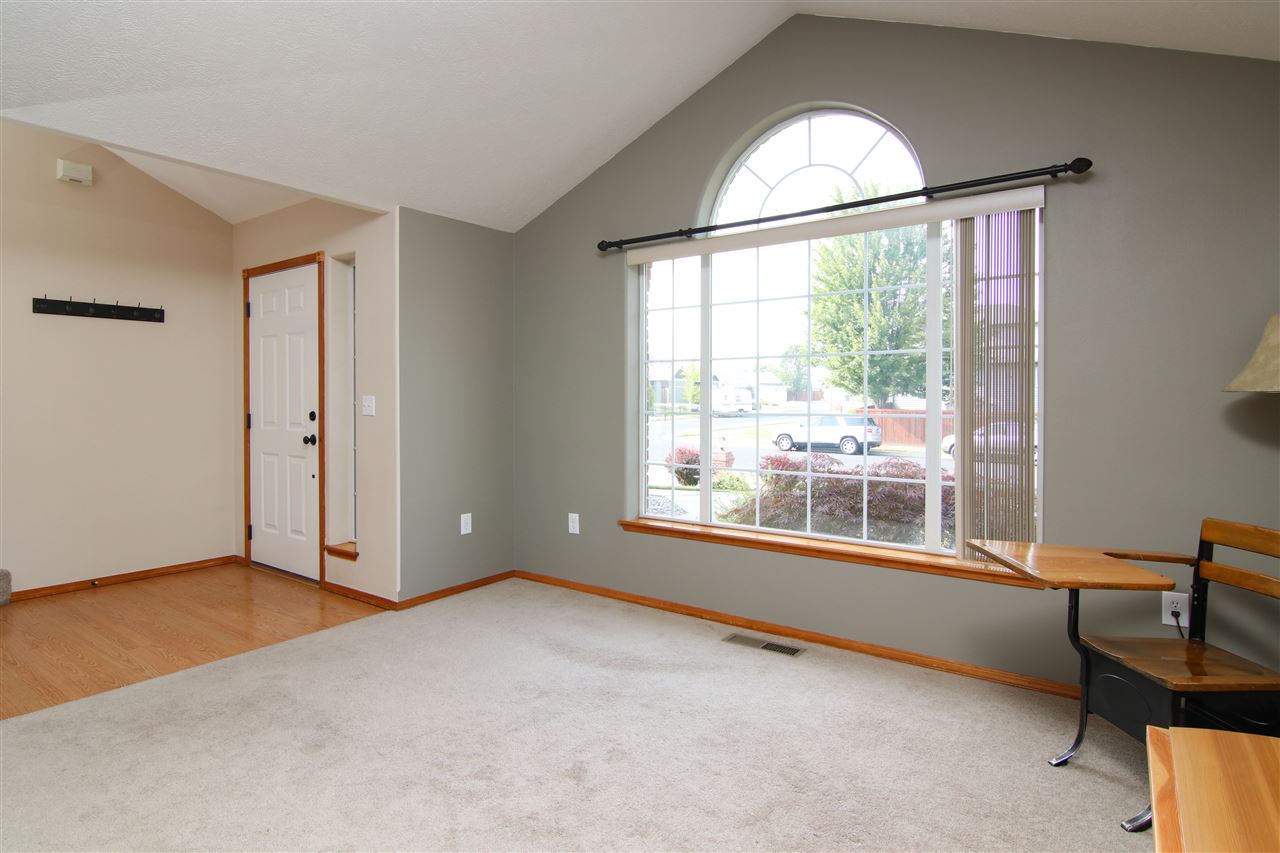 2607 West Cascade Way Spokane, WA 99208 - Photo 4 of 20 Gallery Image 4